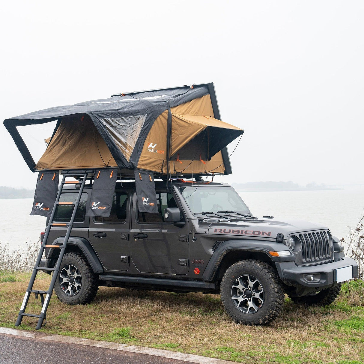 Naturnest Sirius 3 Clamshell Roof Top Tent