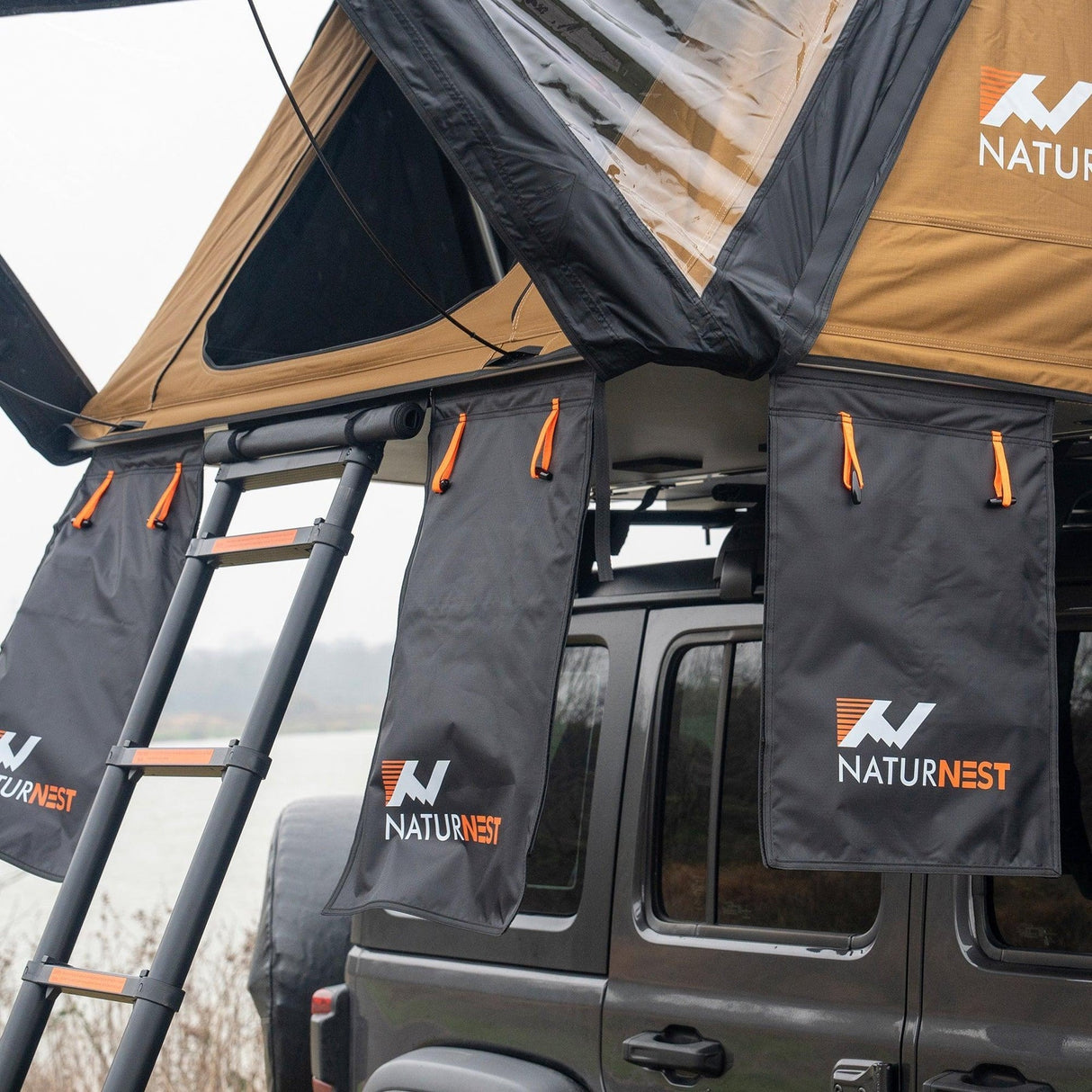 Naturnest Sirius 3 Clamshell Roof Top Tent
