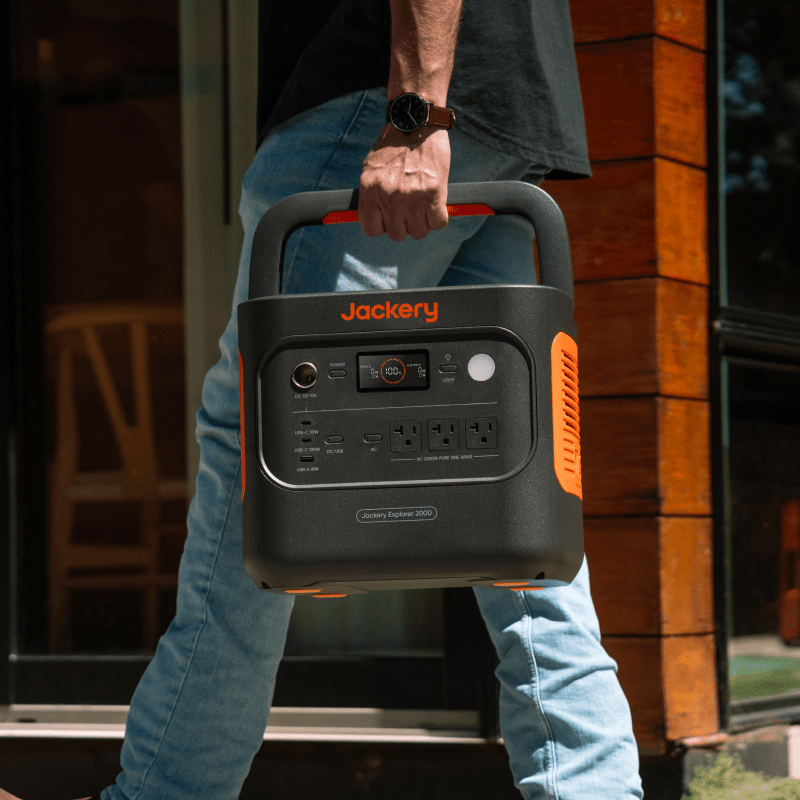 Explorer  2000 v2 Portable Power Station